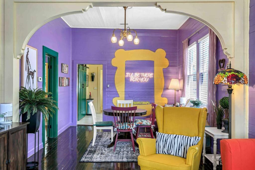 Friends Airbnb Themed 2Bed 2Bath Walkable To All Of Ybor Tampa Buitenkant foto