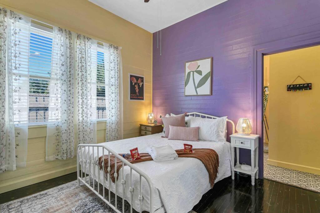 Friends Airbnb Themed 2Bed 2Bath Walkable To All Of Ybor Tampa Buitenkant foto